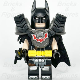 The LEGO Movie 2 Batman Minifigure Battle Ready Tyre Armour & Cape 70836 tlm118 - Bricks & Figures
