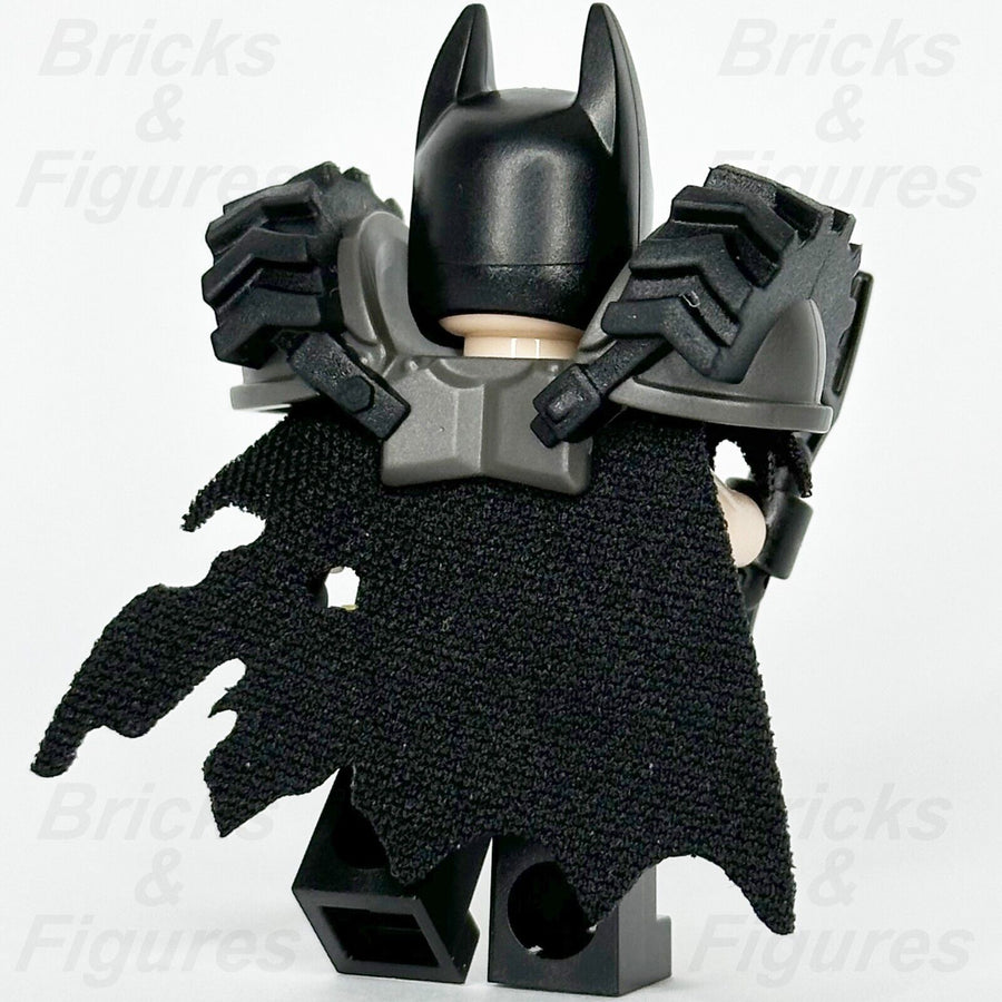 The LEGO Movie 2 Batman Minifigure Battle Ready Tyre Armour & Cape 70836 tlm118 - Bricks & Figures