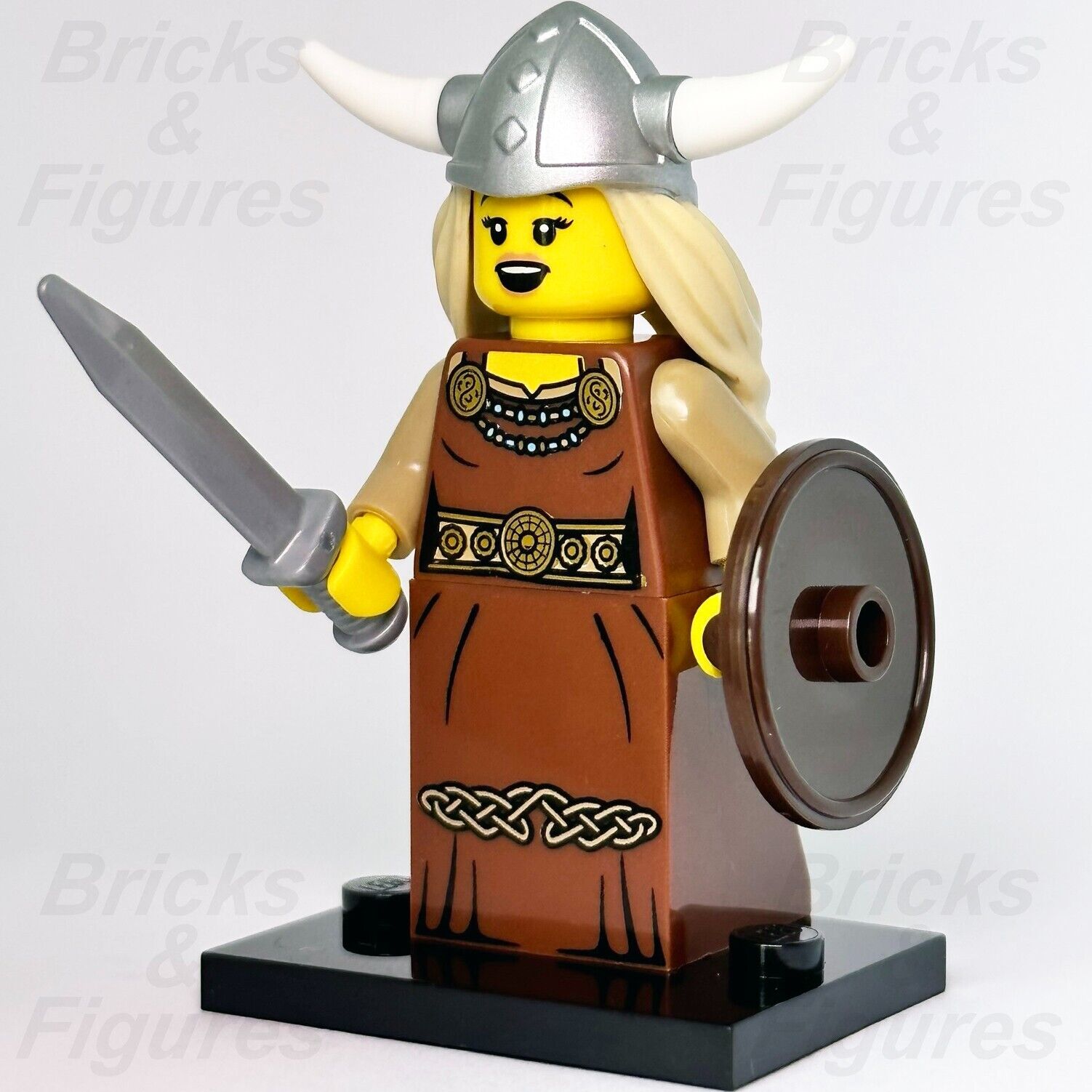 LEGO Viking Woman Warrior Collectible Minifigure 8831 col07-13 col109 New - Bricks & Figures